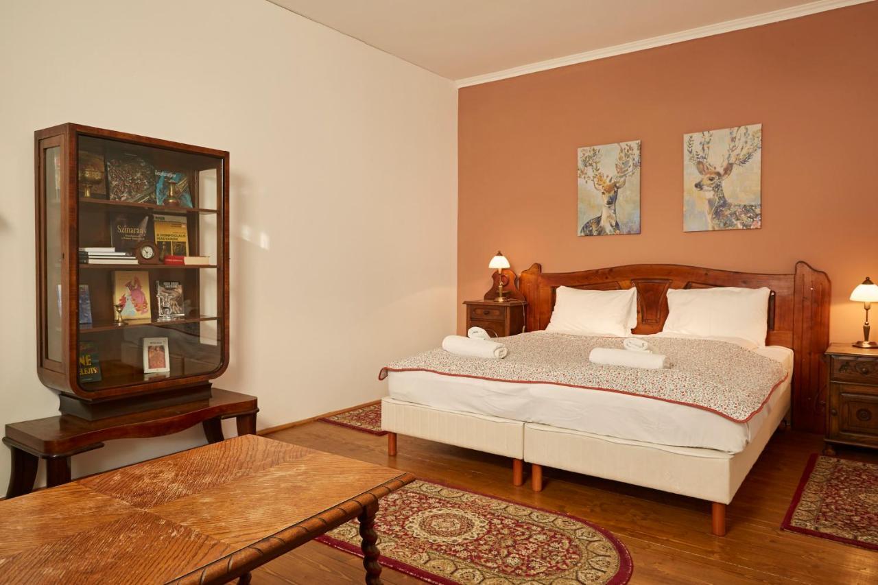 Bed and Breakfast Preselo Pinceszet Es Vendeghaz Эрдёбенье Экстерьер фото