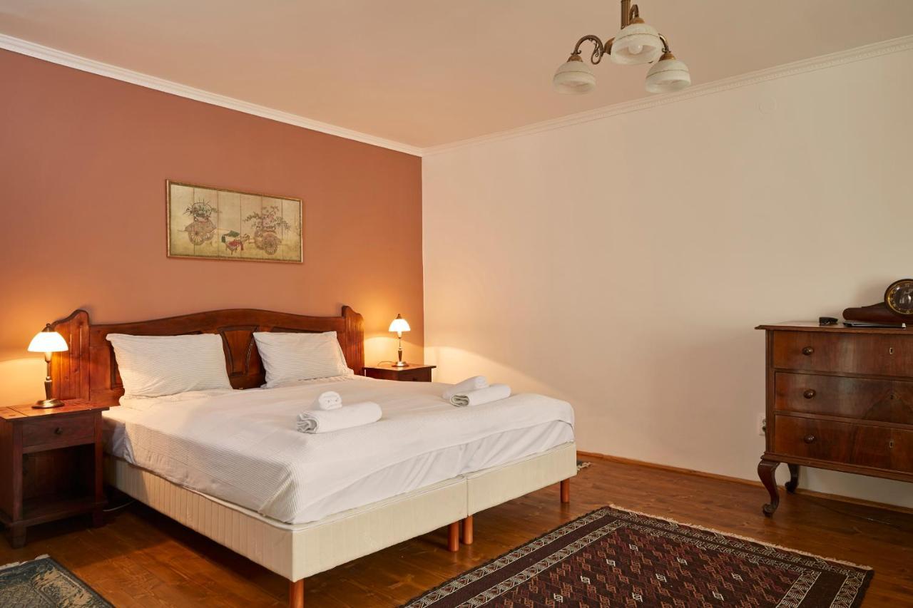 Bed and Breakfast Preselo Pinceszet Es Vendeghaz Эрдёбенье Экстерьер фото