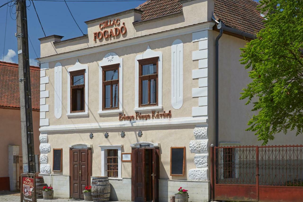 Bed and Breakfast Preselo Pinceszet Es Vendeghaz Эрдёбенье Экстерьер фото